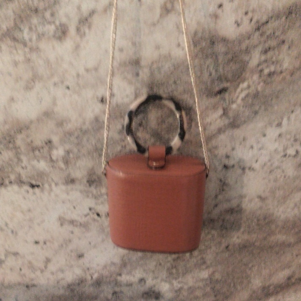 Elegant Tan Women's Bag with Chain Strap